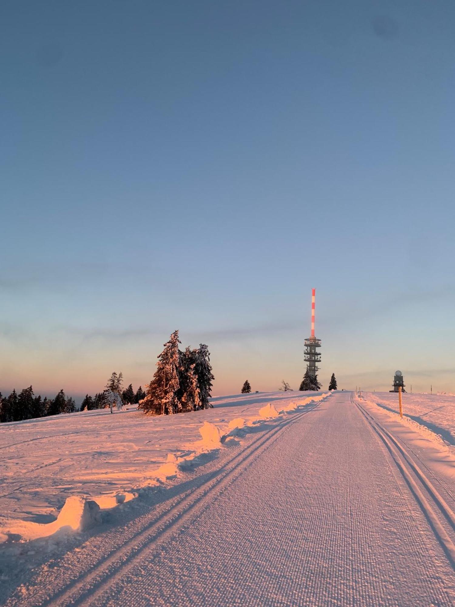 פלדברג Stube9 Am Feldberg, Direkt An Der Skipiste, Ski In-Ski Out מראה חיצוני תמונה